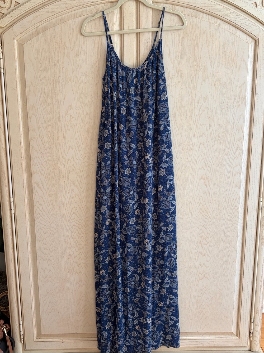 Navy Floral Spaghetti Strap Maxi Dress (with pockets) Size S